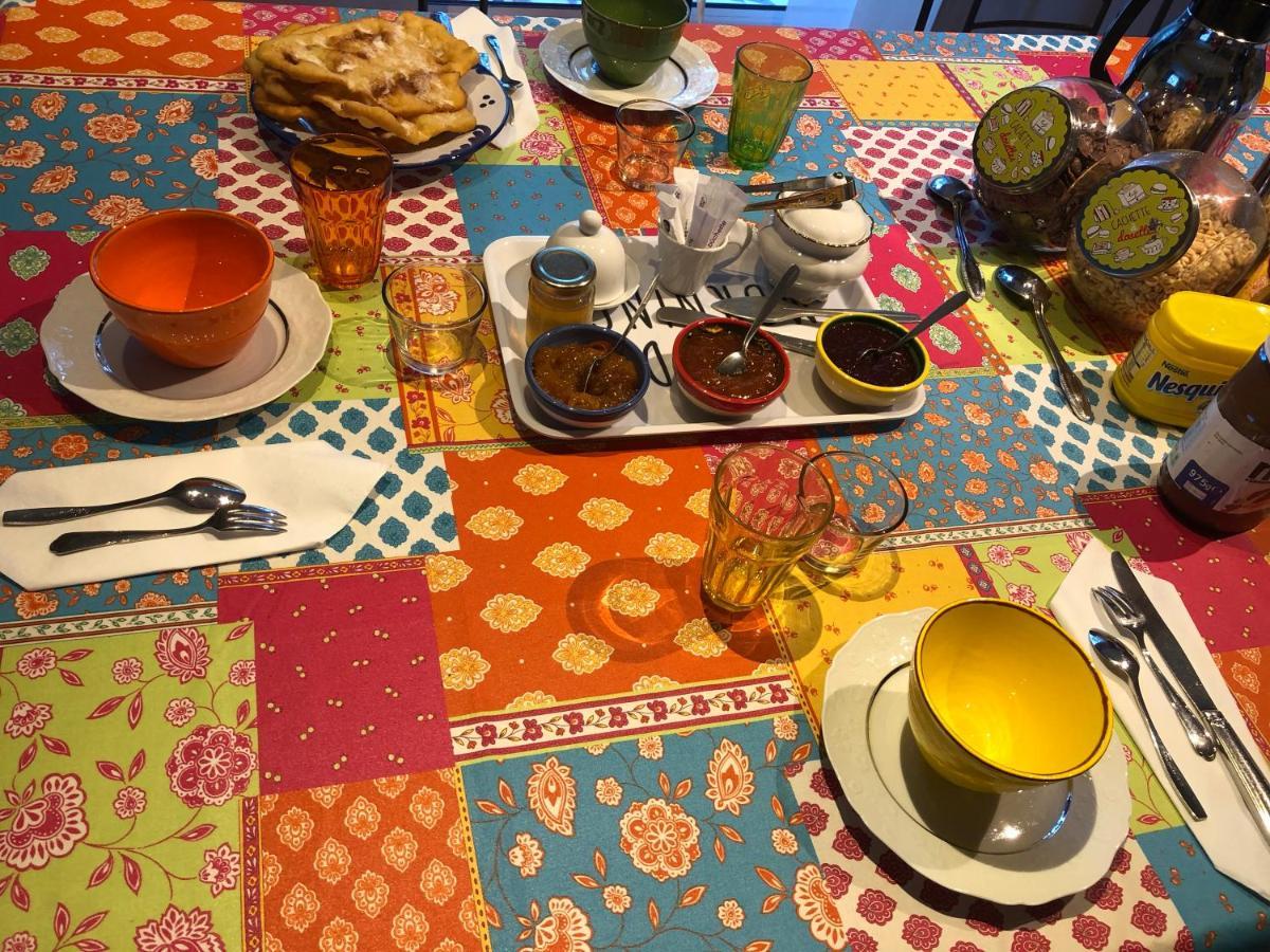 Chambres Table D'Hotes Carpe Diem Villeneuve-la-Riviere Bagian luar foto