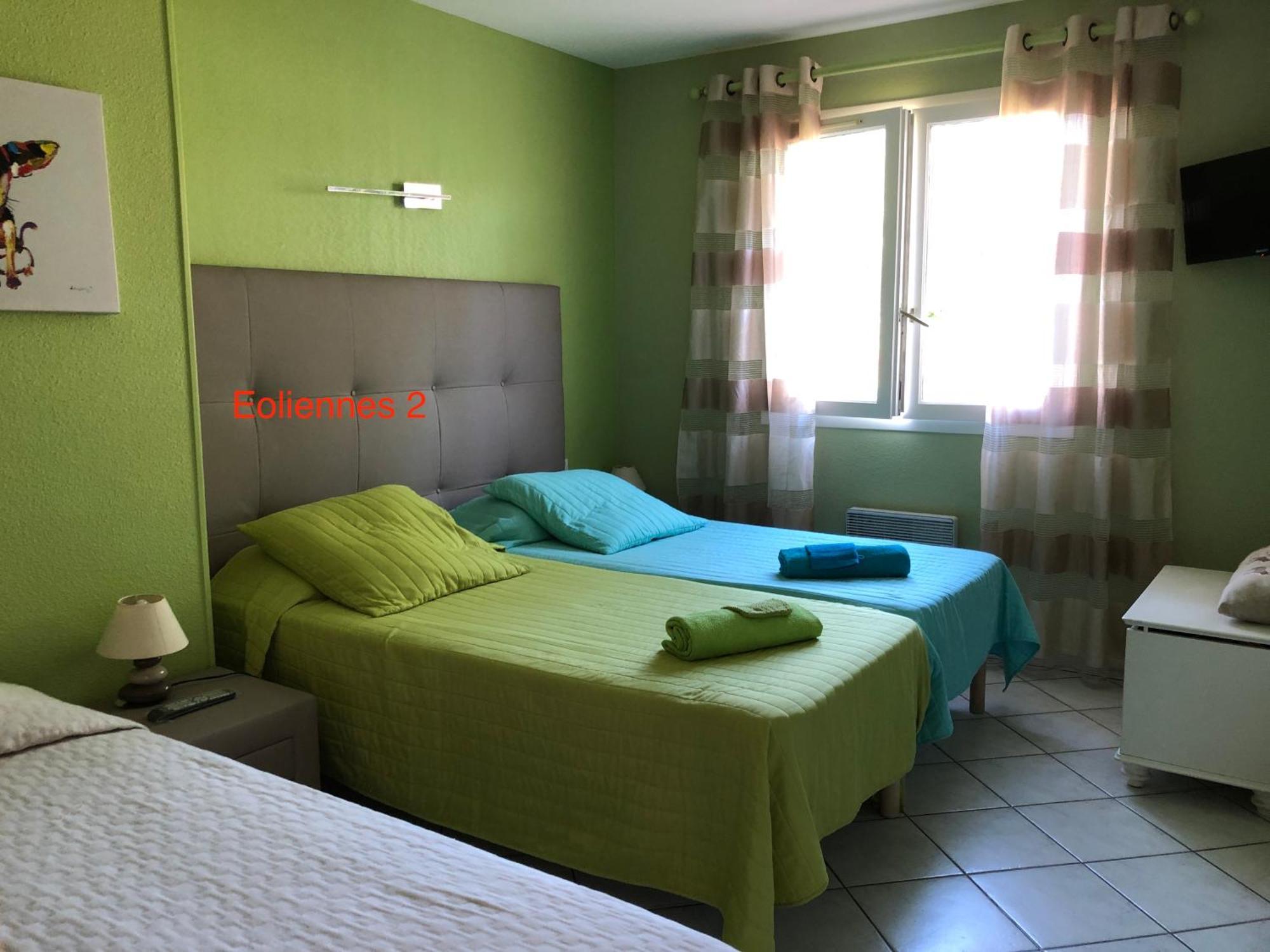 Chambres Table D'Hotes Carpe Diem Villeneuve-la-Riviere Bagian luar foto
